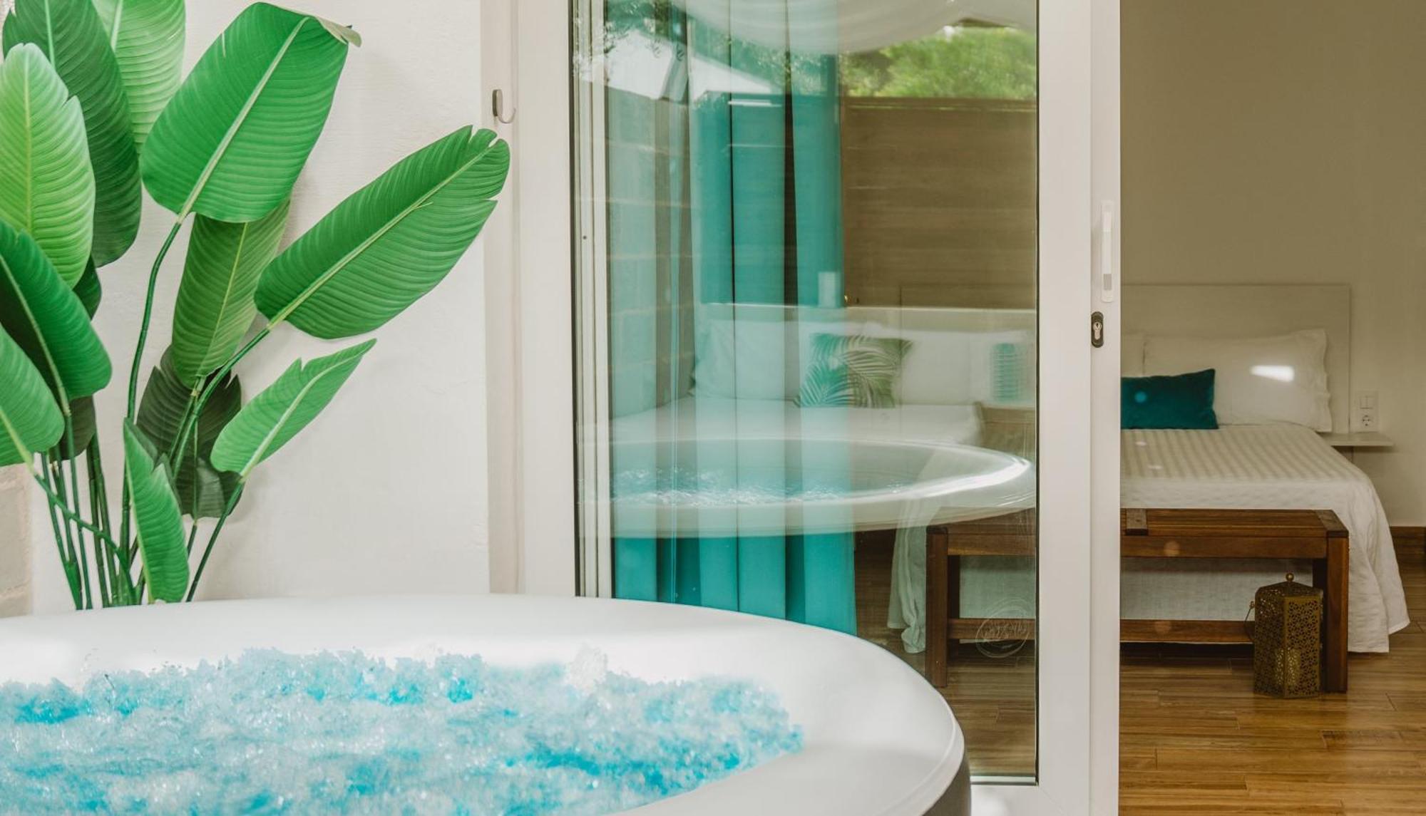 Appartamento La Calita Escondida - Jacuzzi&Terrace Private Chiclana de la Frontera Esterno foto